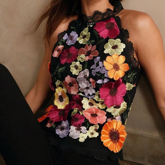 Classic Boho Pastel Floral Applique Scallop Lace Halter Tank Top - Picture 3 of 10